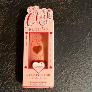 P Louise Heart-Themed Red Liquid Blush